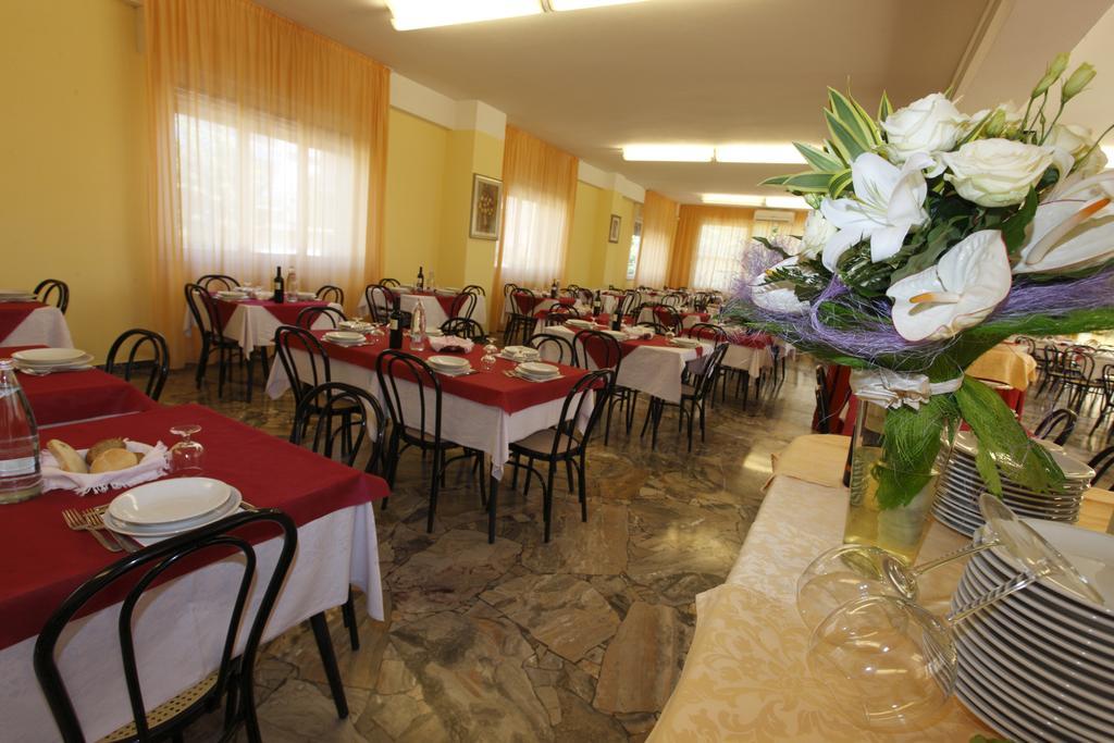 Hotel Vannini Rimini Dış mekan fotoğraf
