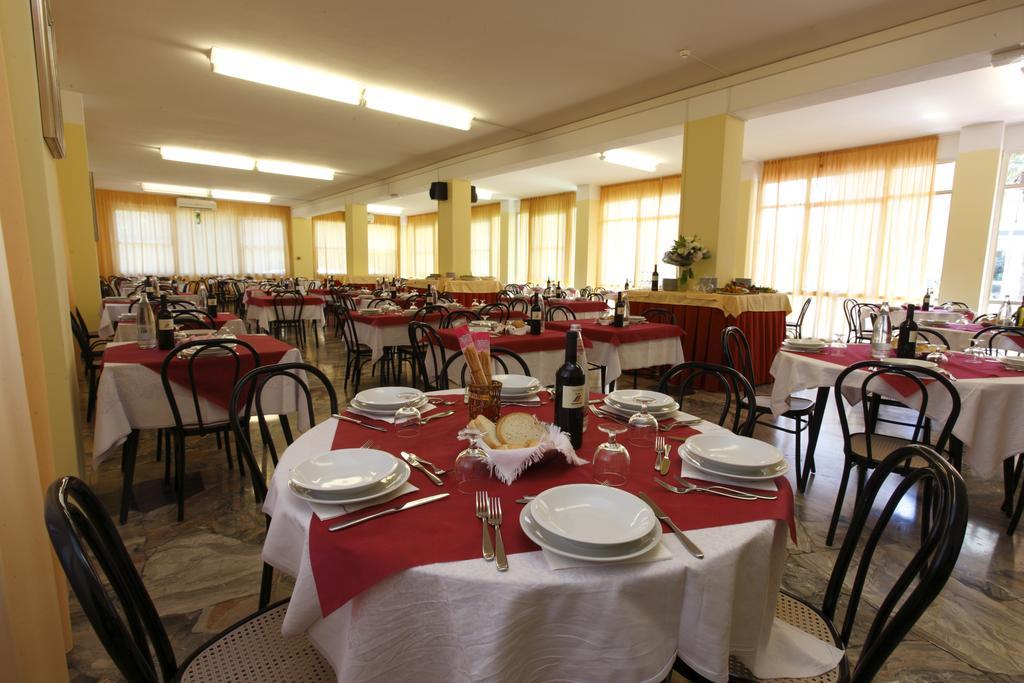 Hotel Vannini Rimini Dış mekan fotoğraf